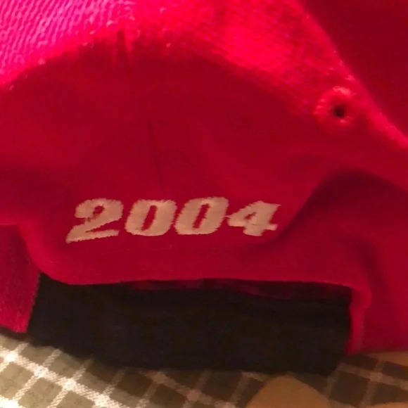 Hélio Castroneves Team Penske Retro Hat 2004 - Picture 2 of 4